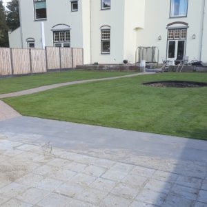 Graszoden laten leggen